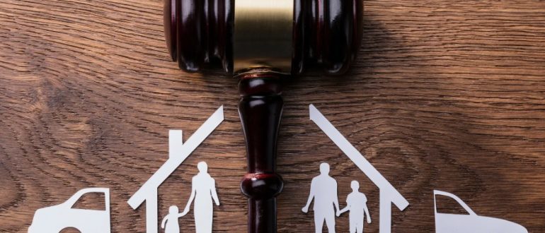 Семейные споры: когда стоит обратиться за помощью к адвокату