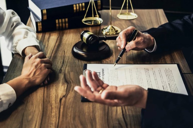 Чем юрист отличается от адвоката в семейных спорах: разбираемся в нюансах защиты